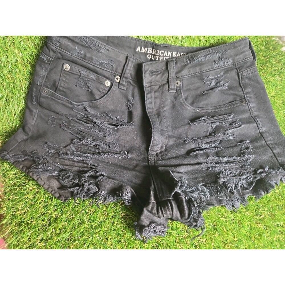 Women’s American Eagle Vintage Hi Rise Festival Black Distressed Jean Shorts Sz6